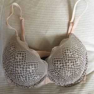 Victoria Secret Very Sexy Lace Bra